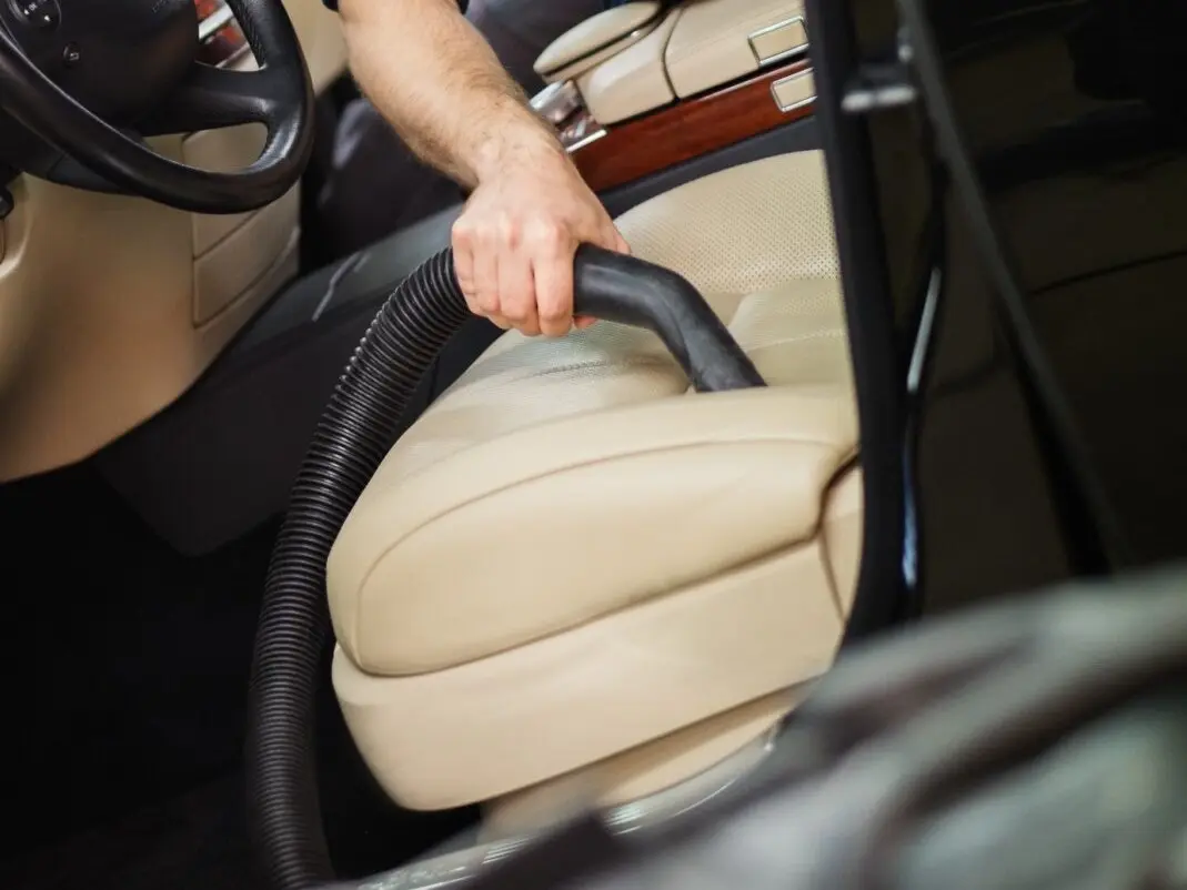 Curățare Chimică Scaune Auto